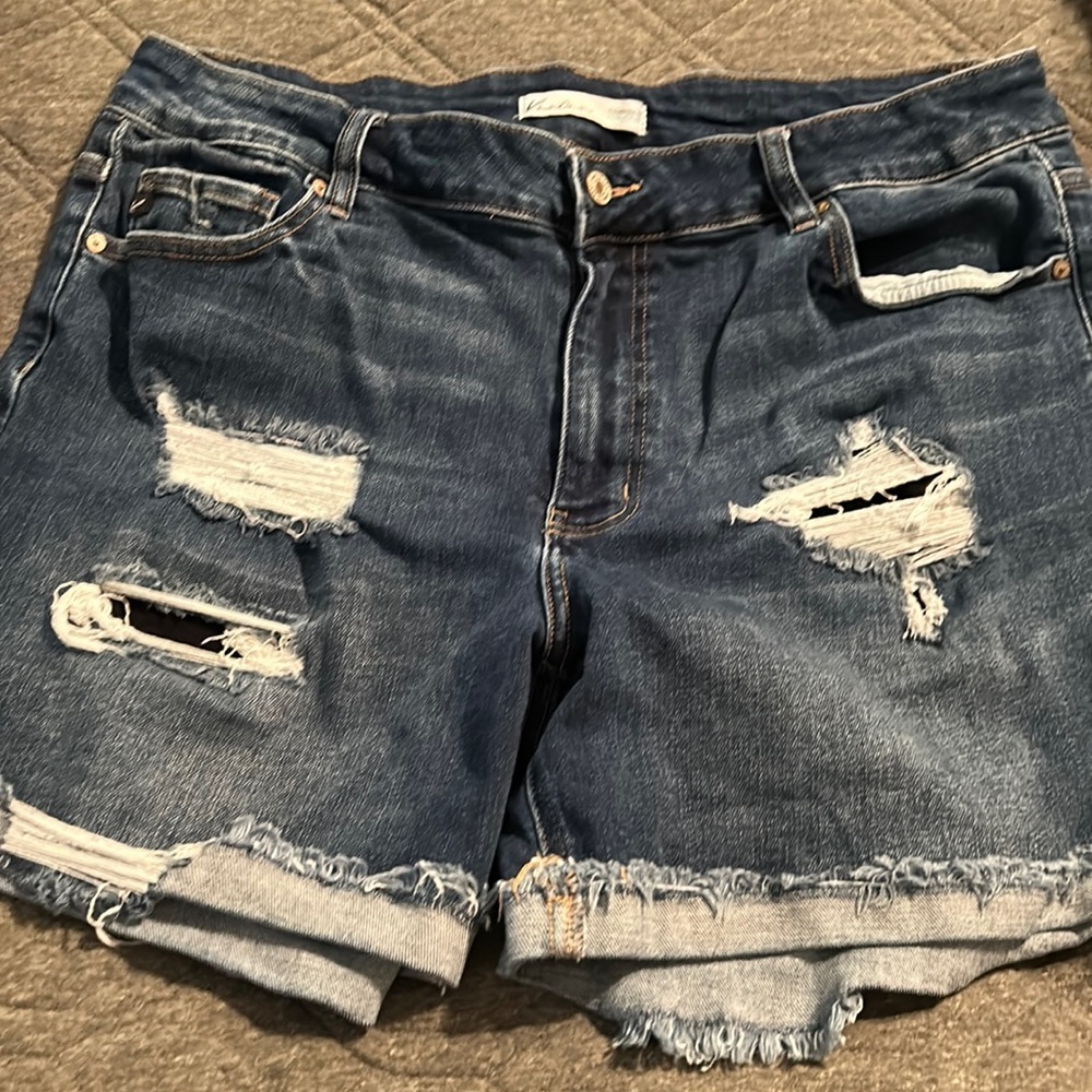Kancan Jean shorts size 18